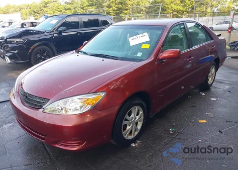 2004 Toyota Camry Le/Xle/Se z USA, uszkodzony, nr VIN 4T1BF32K14U070995